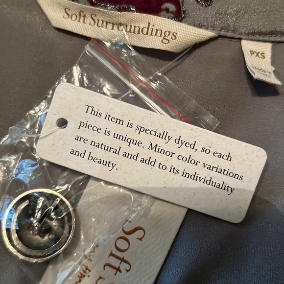 ๐๐๐Soft Surroundings Grandeur Jacket in Vintage Grey - Picture 13 of 17